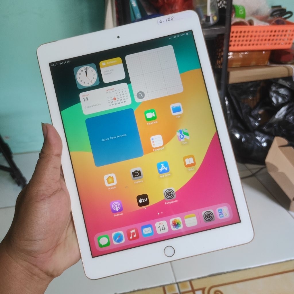 IPAD 6 128GB WIFI CELL BUKAN BYPASS GOLD