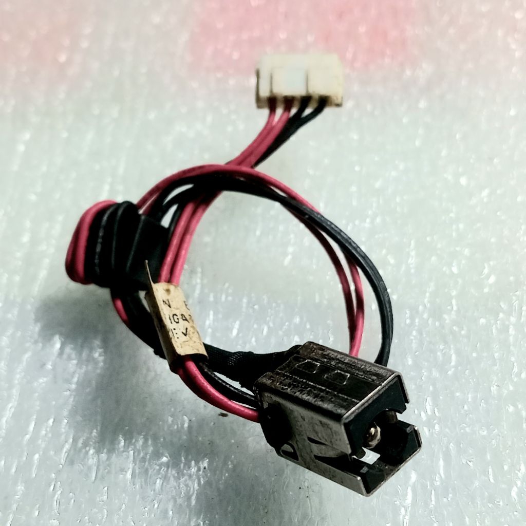 KONEKTOR DC LAPTOP TOSHIBA C55D