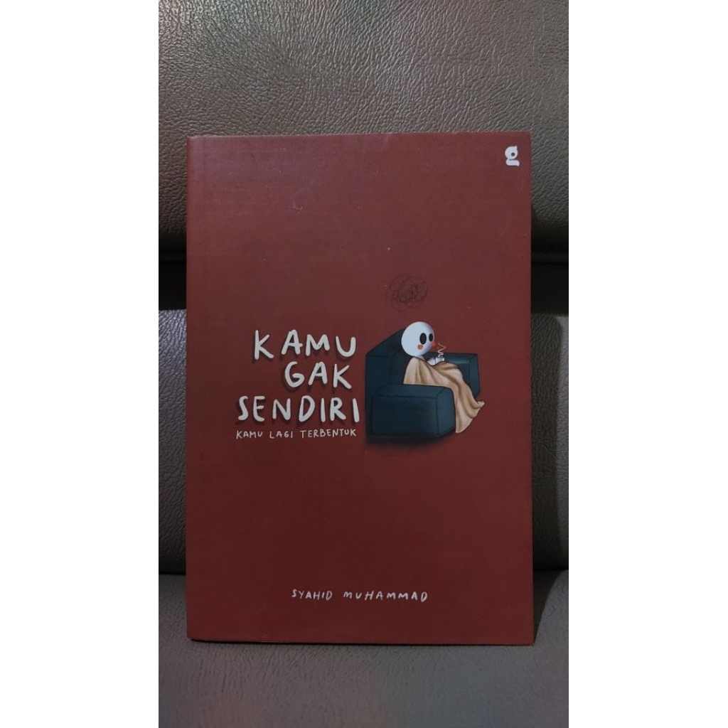 Preloved Novel KAMU GAK SENDIRI