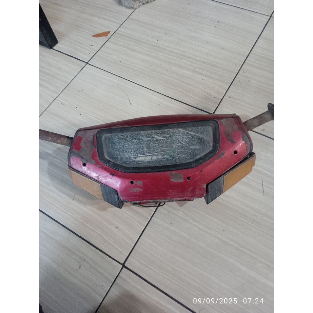 batok set setang  Yamaha v 80 robot second original