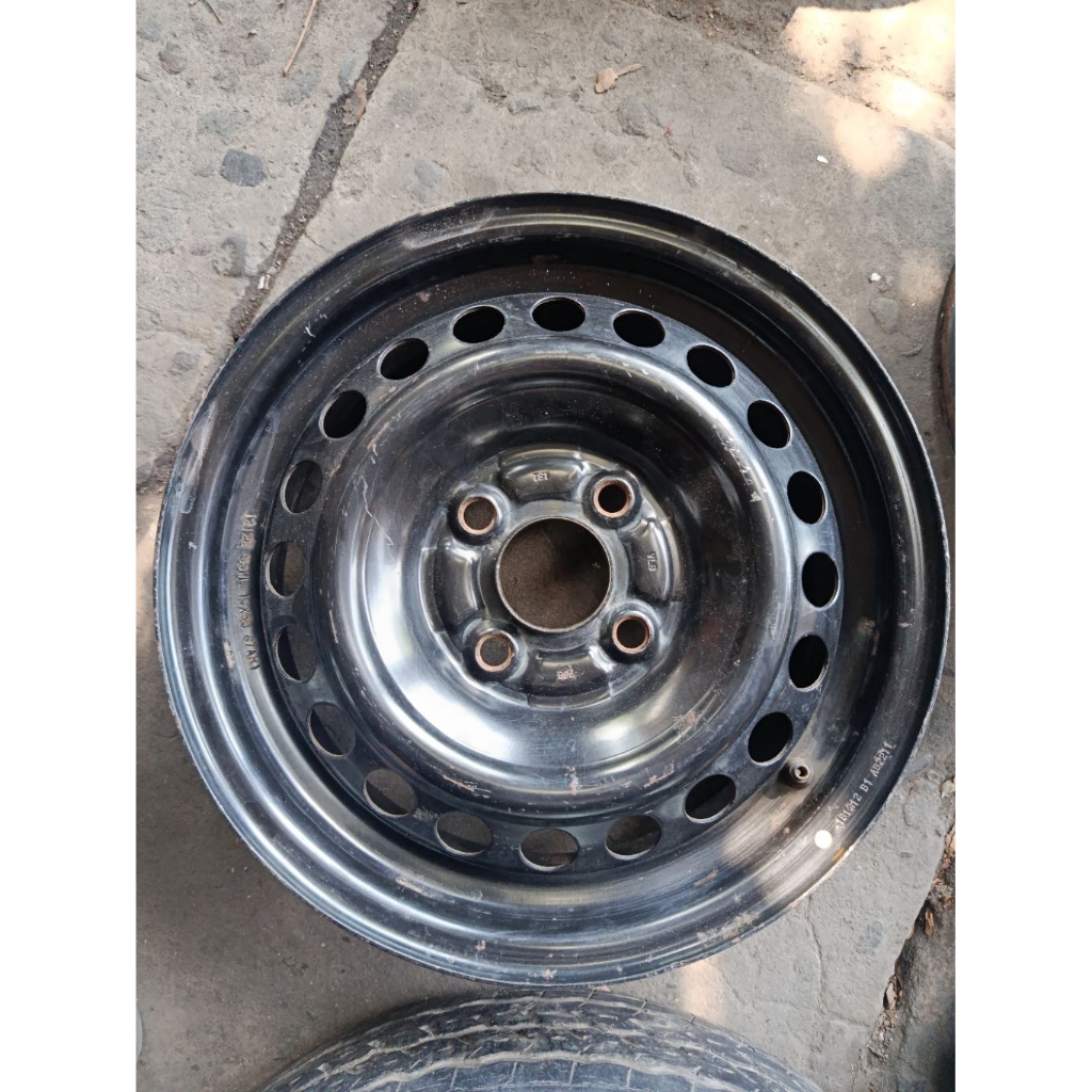 Velg Kaleng  R14 Hole 4x100