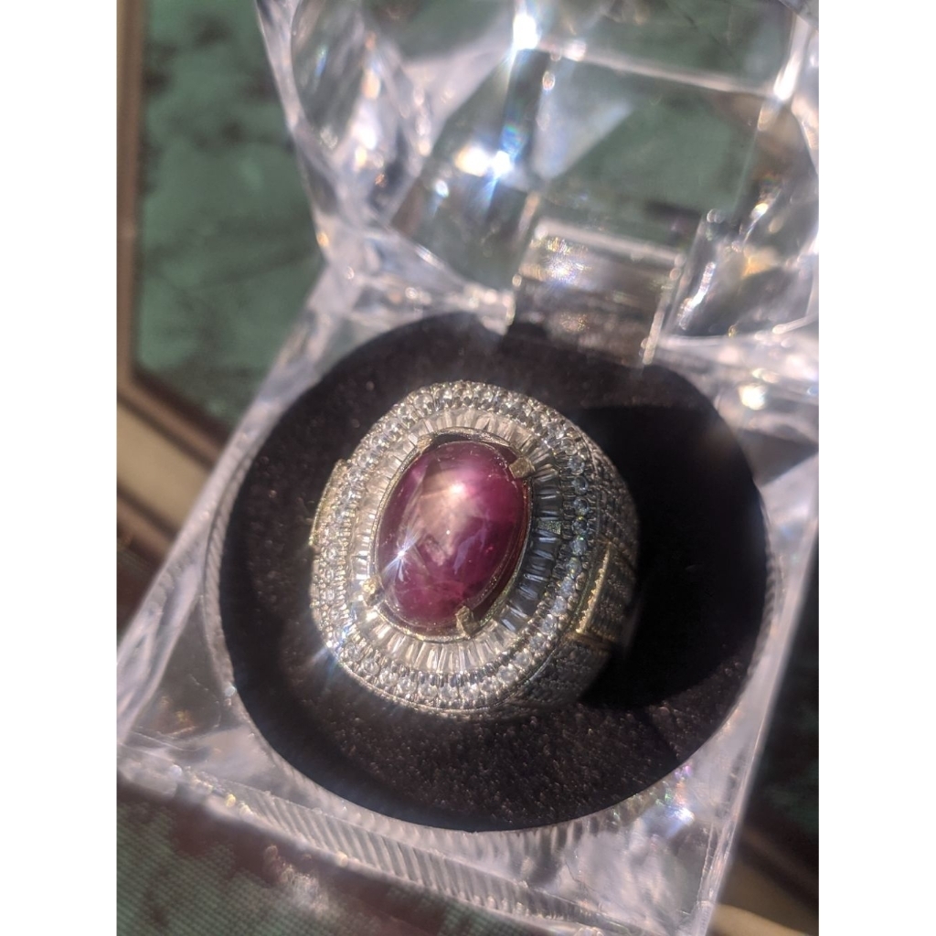 Ruby Star 12 Rays Semi Cristal. MEMO JGL. Dikirim Sesuai Gambar.