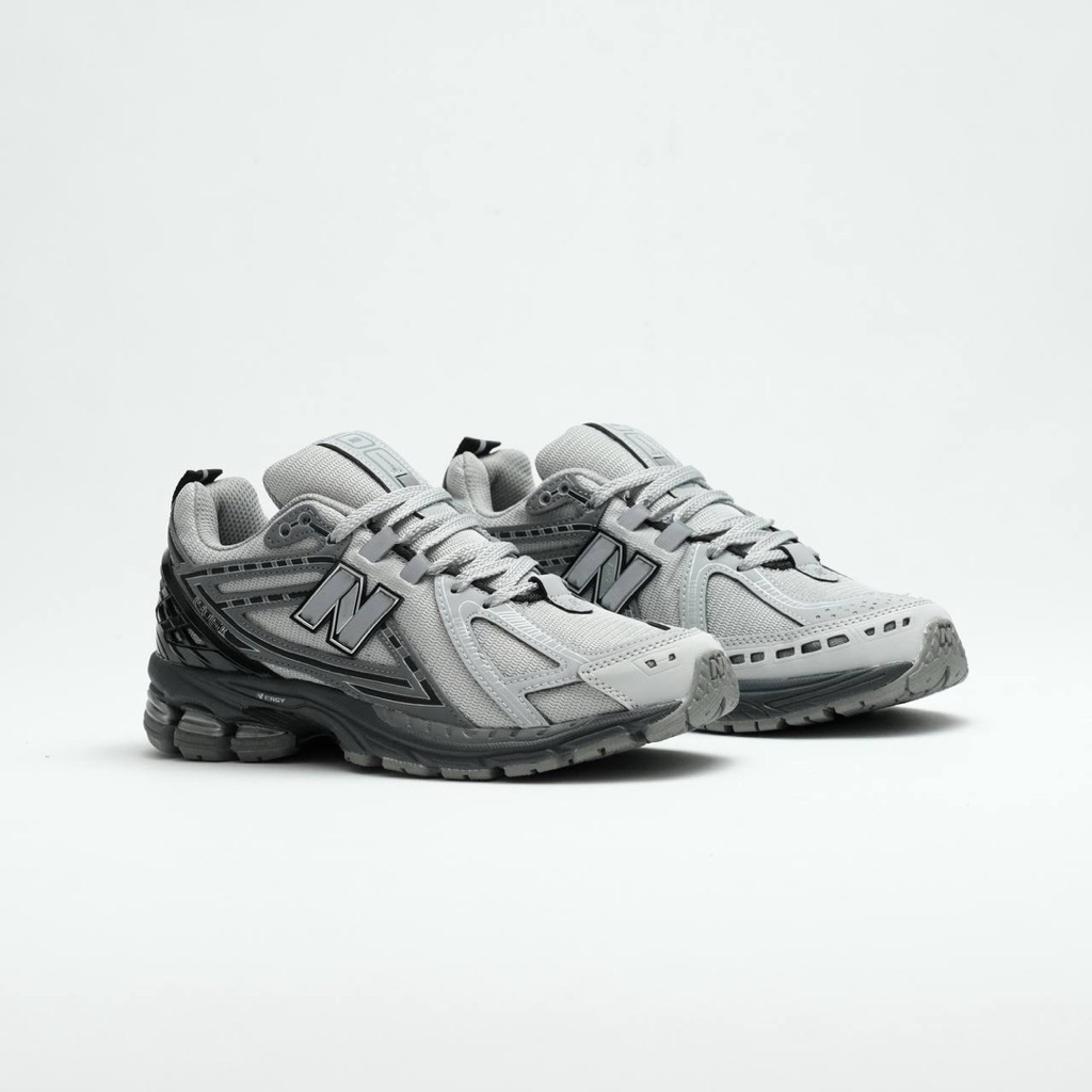 NB 1906R Brighton Black Grey