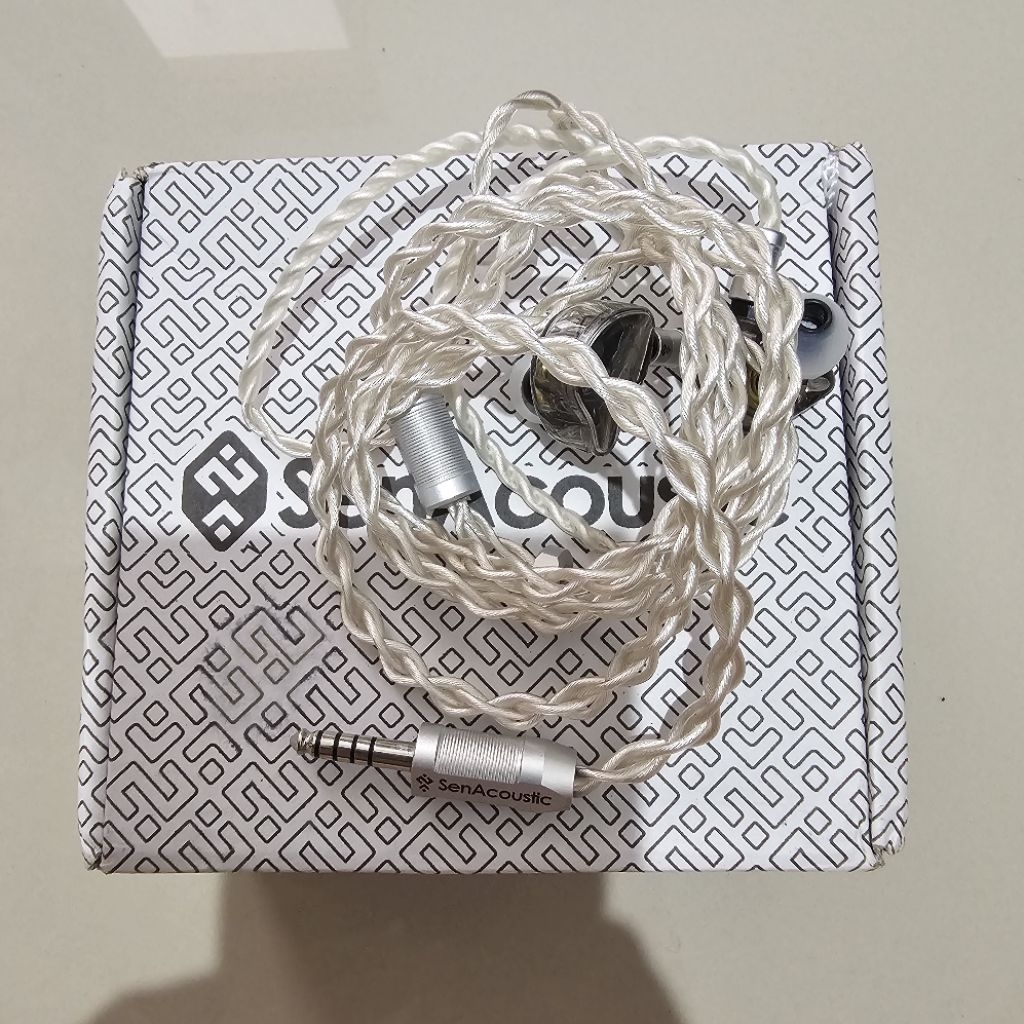 Kabel SenAcoustic Rakata 2 pin 0.78, 4.4 Rhodium