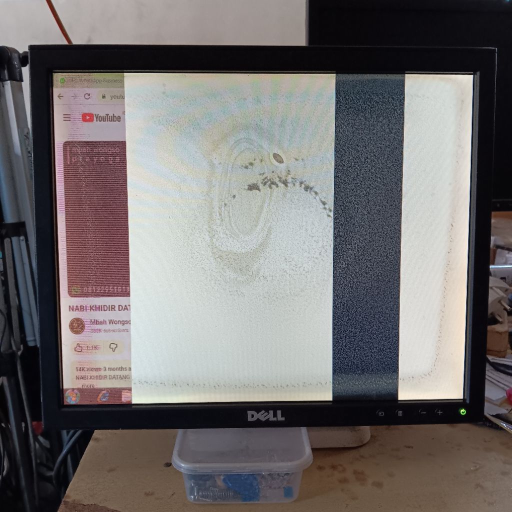 LCD Monitor 17 Inch (Minus)