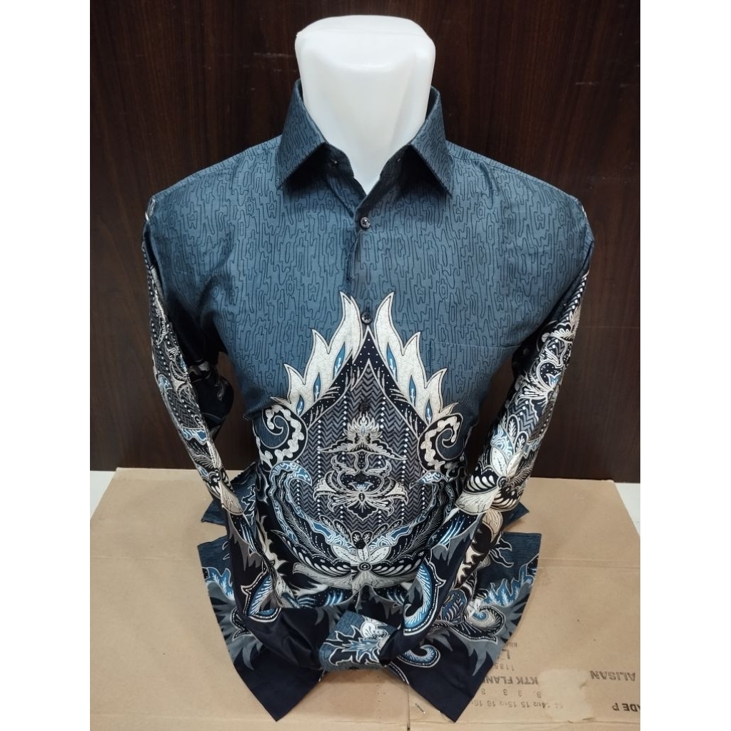 Alisan Kemeja Batik Pria Motif Bunga Cream Lengan Panjang Slimfit