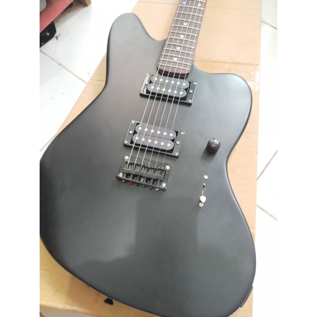 Gitar Fender Jaguar New Custom