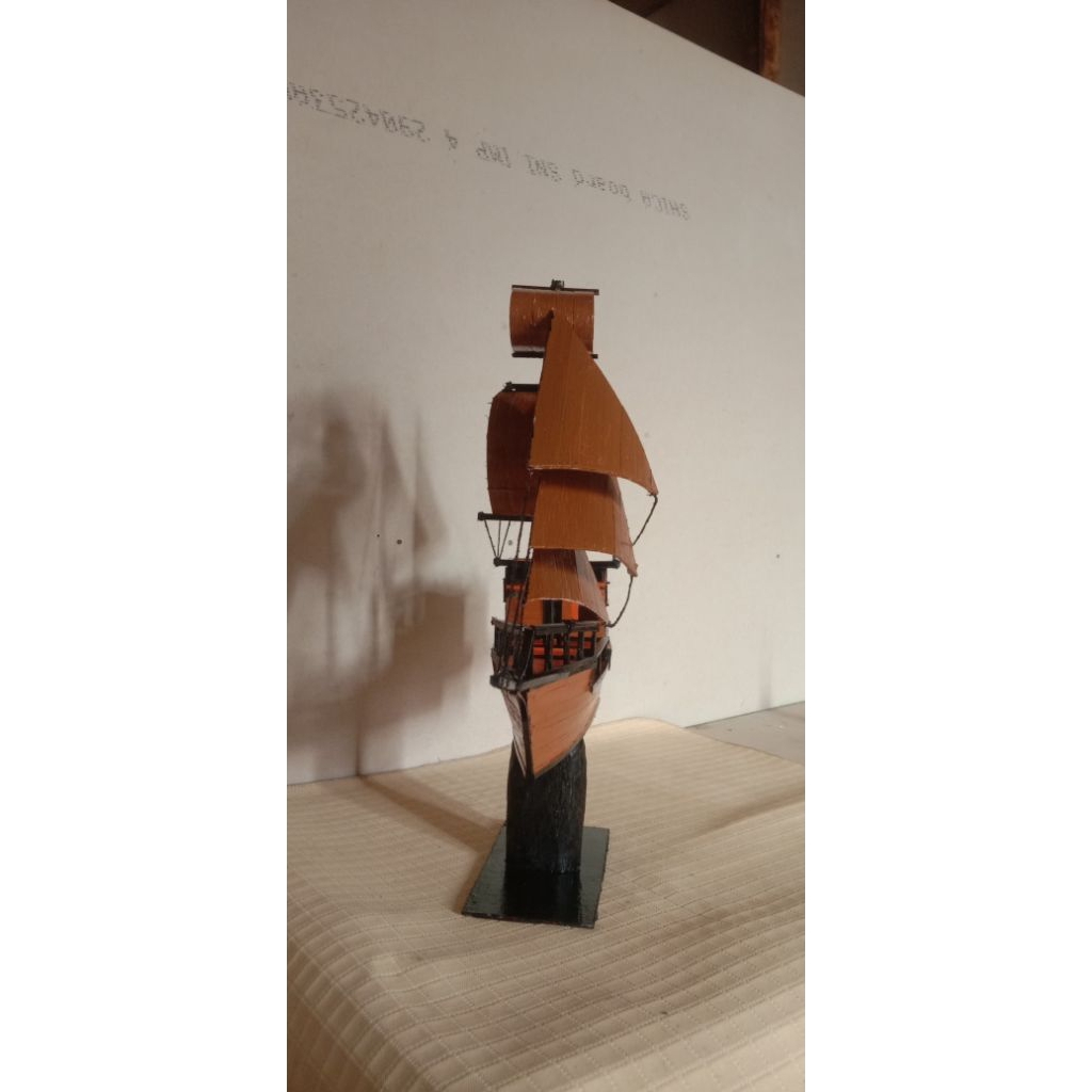 Miniatur Kapal Layar dari Bambu