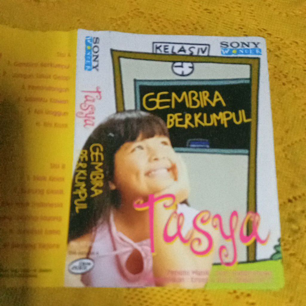 kaset pita TASYA AA075