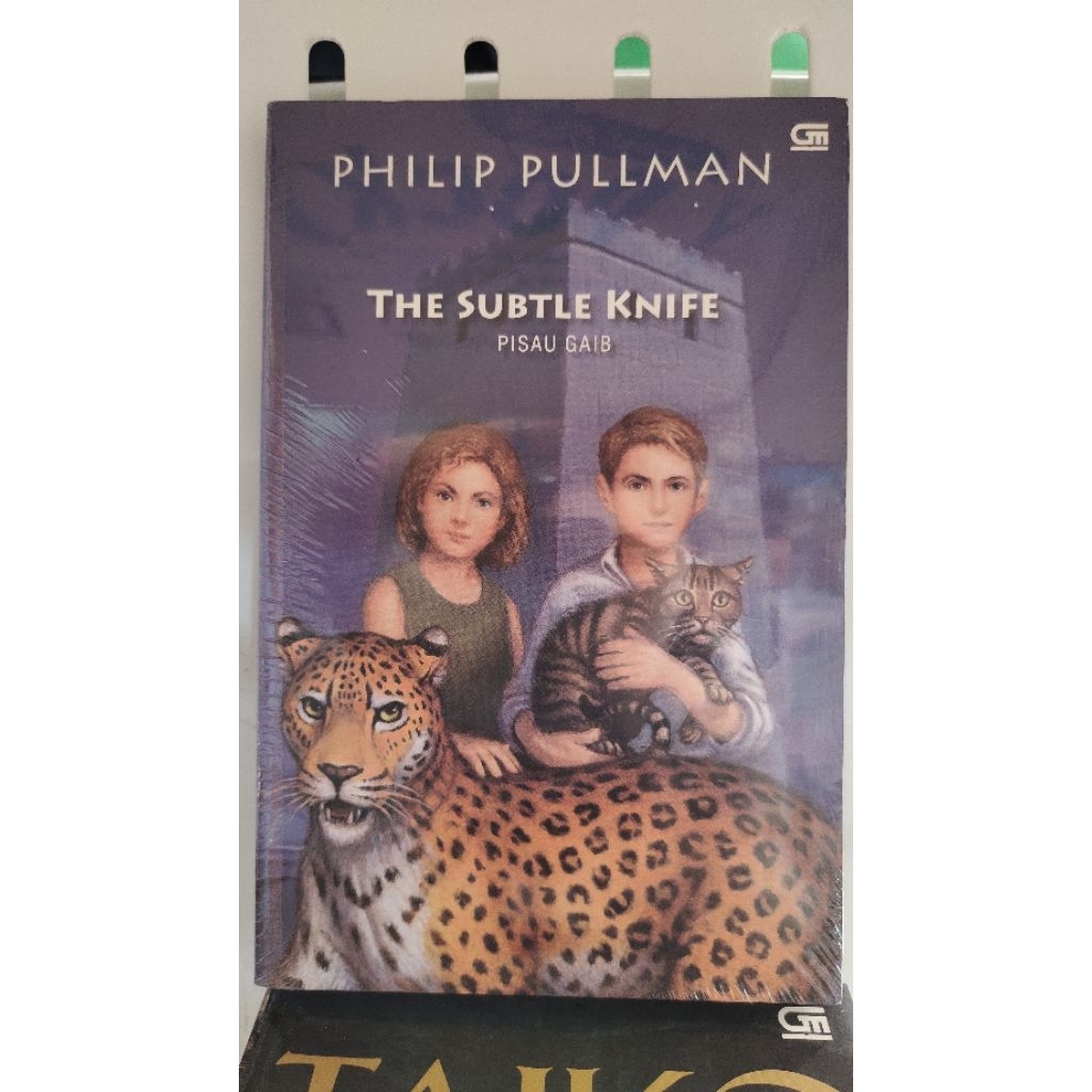 buku (bekas) the subtle knife "pisau gaib" - philip pullman