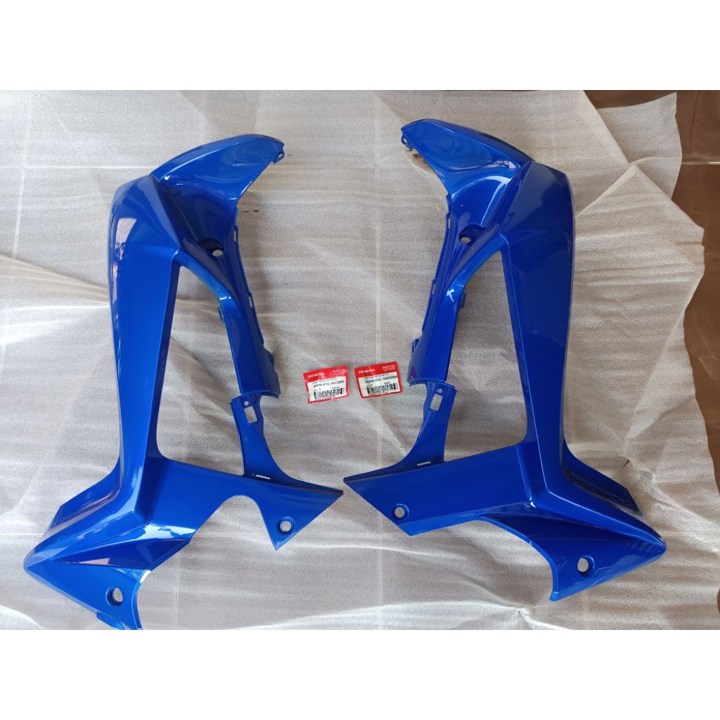 cover sayap depan kiri kanan honda supra x125 batman biru original AHM