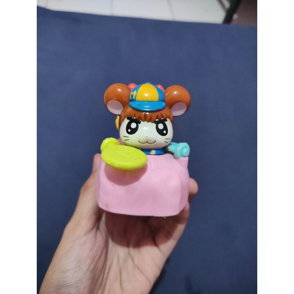 Happy meal hamtaro 2005