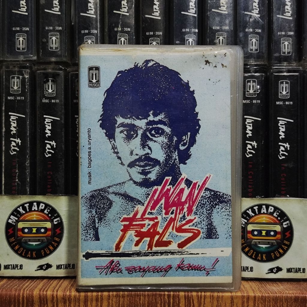 Kaset - Iwan Fals - Aku Sayang Kamu - Radio Tape - Kaset Pita - Radio - Pemutar Kaset - Retro - Clas