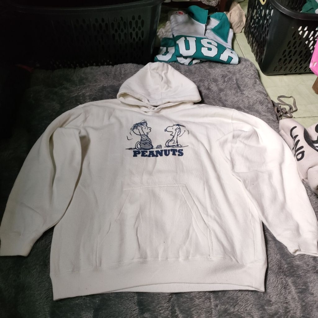 hoodie peanuts snoopy