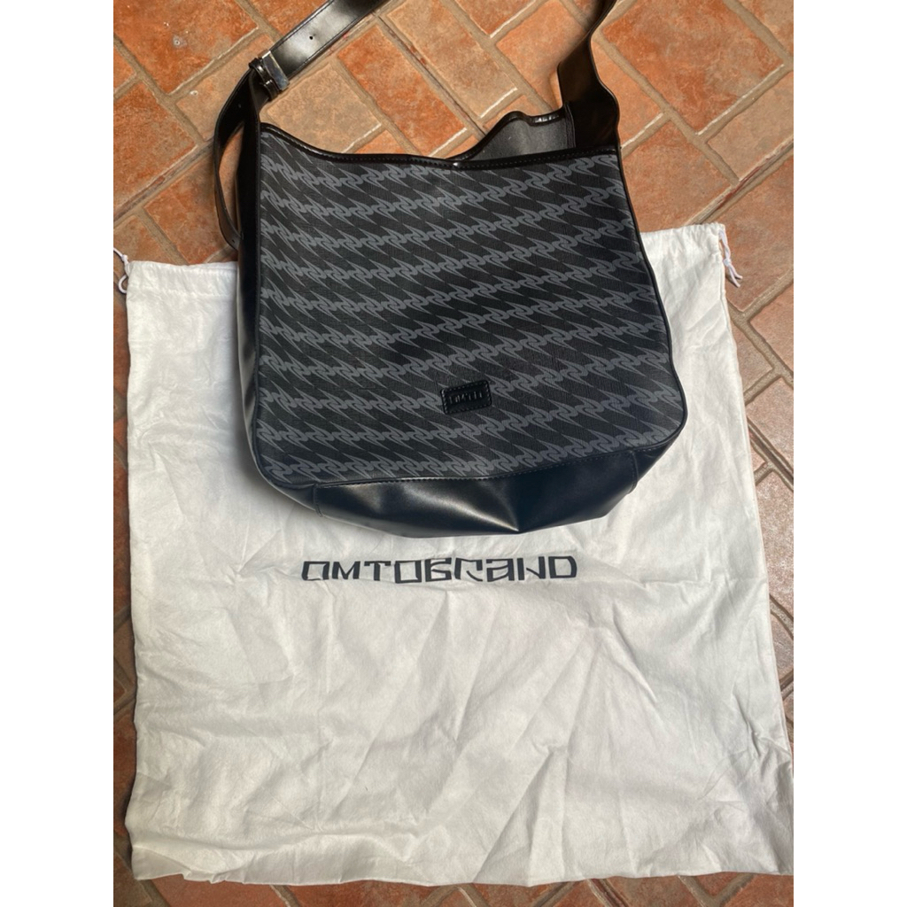 Omto Brand Bag | Mirror | Preloved Lassiewear