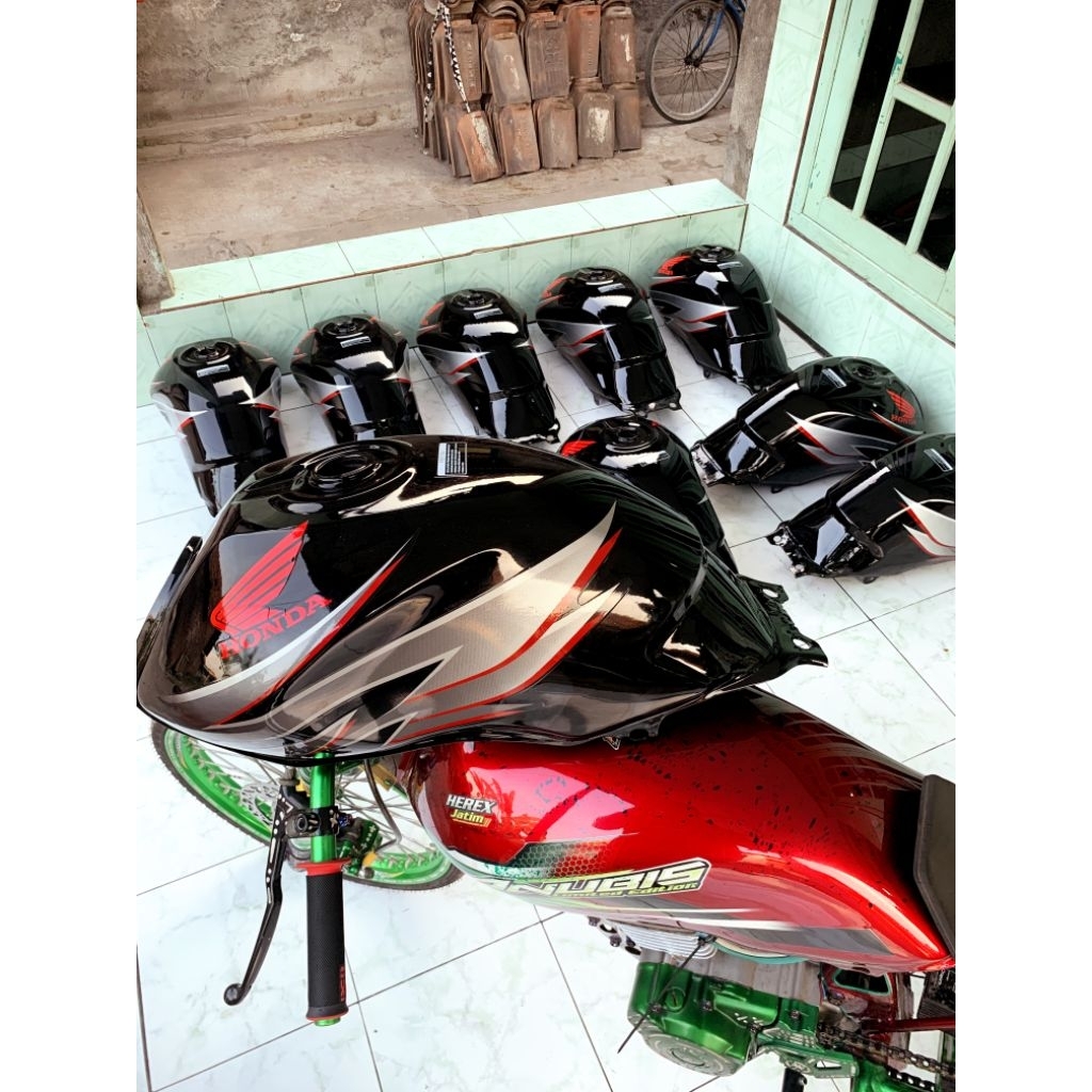 tangki Megapro Primus original copotan motor cat baru