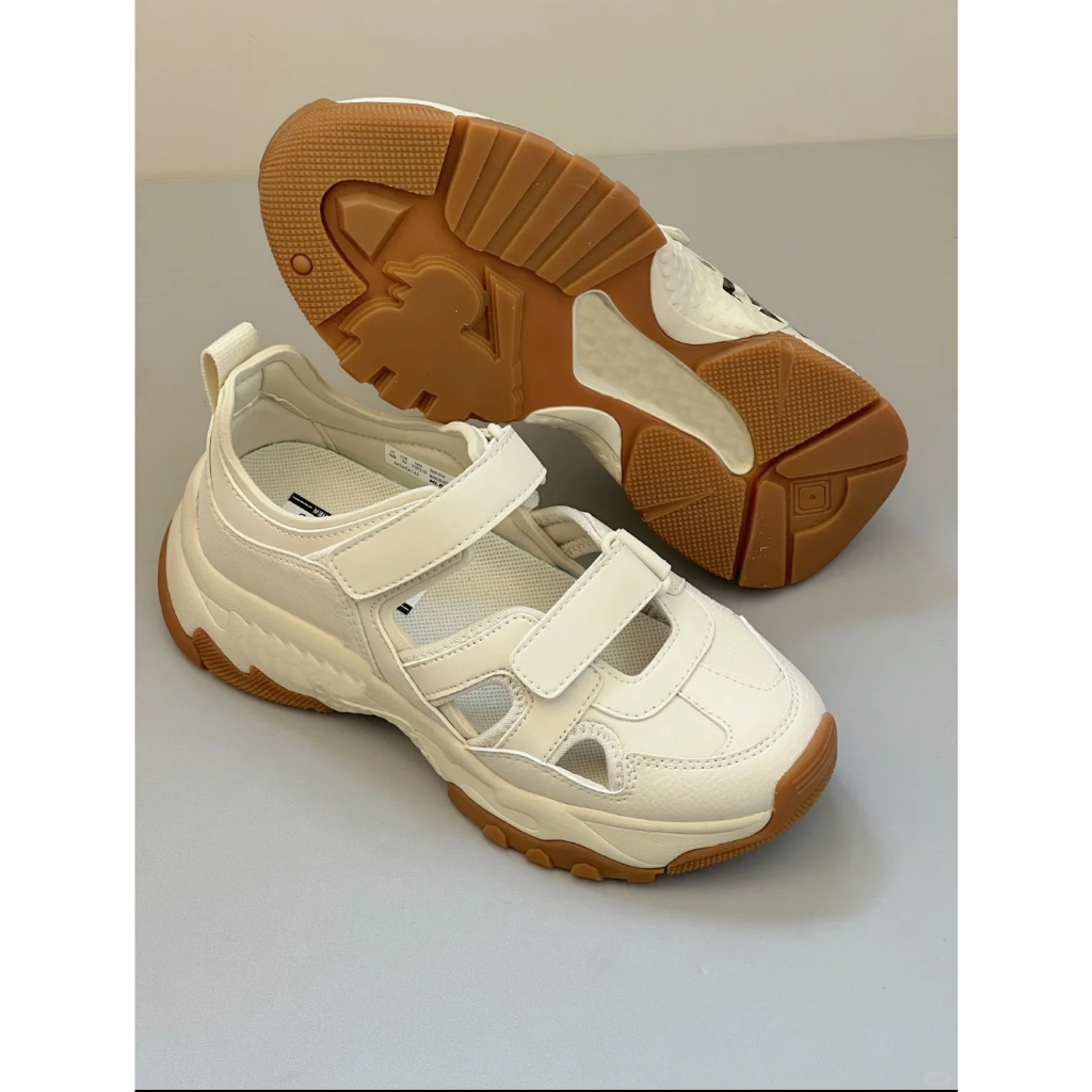 Sneakers - Sepatu Sneakers - Sneakers Wanita - Sepatu Wanita Kasual