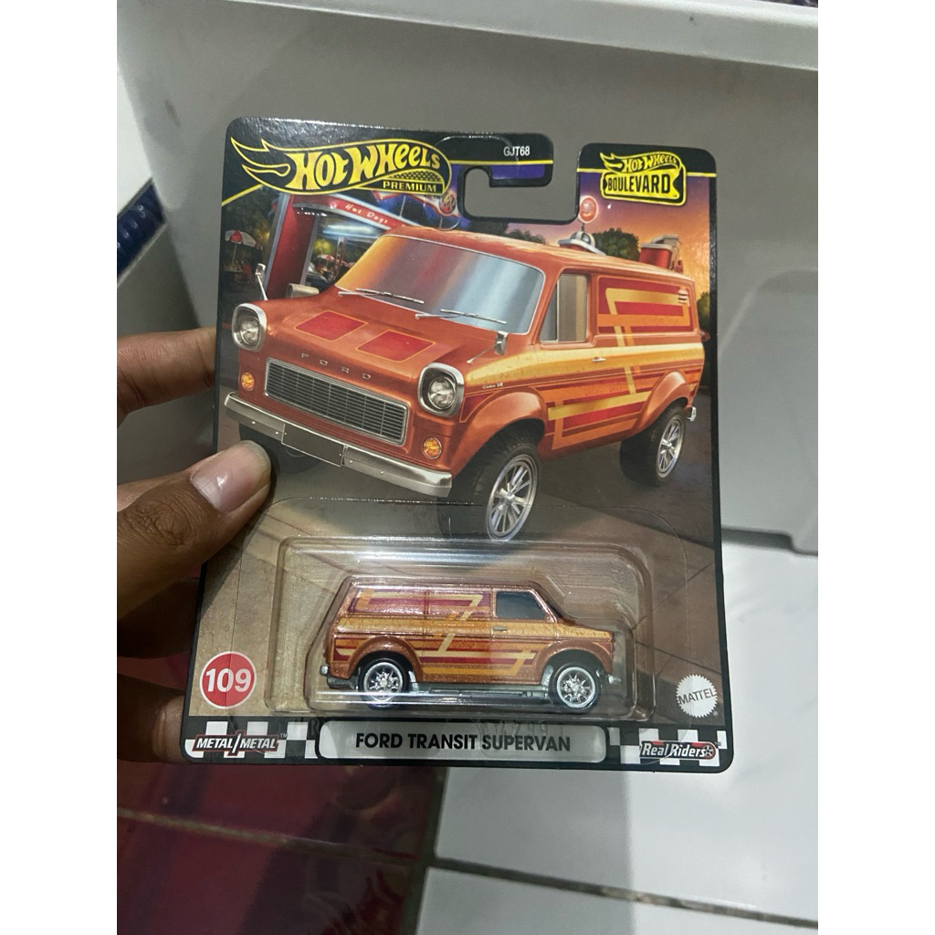 hotwheels premium boulevard ford transit