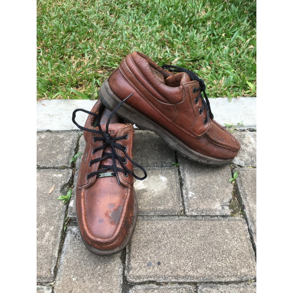 Sepatu kulit second original Boots Lacoste