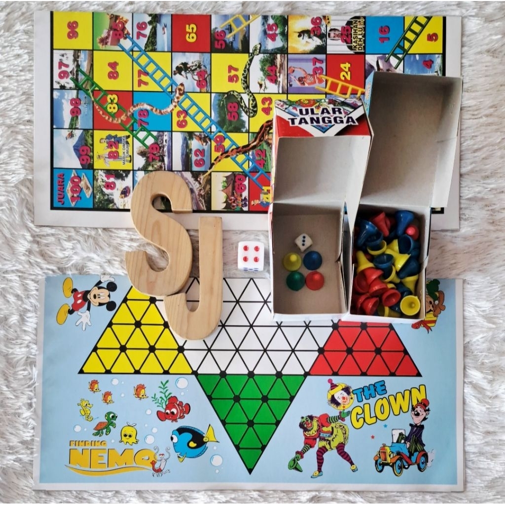 Halma +Ular Tangga +1Dadu  (1paket= 2permainan+1Dadu Besar)