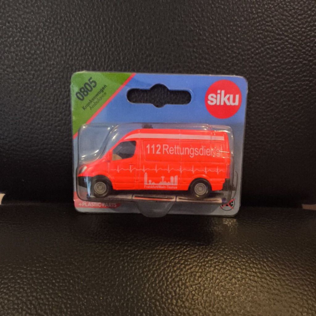SIKU #0805 - Mercedes- Benz Sprinter Rettungsdienst Rescue Service Ambulance 3" Model