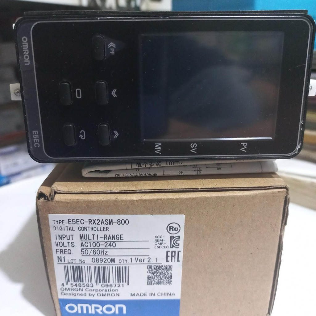 Temperature Controller E5EC-RX2ASM-800 OMRON