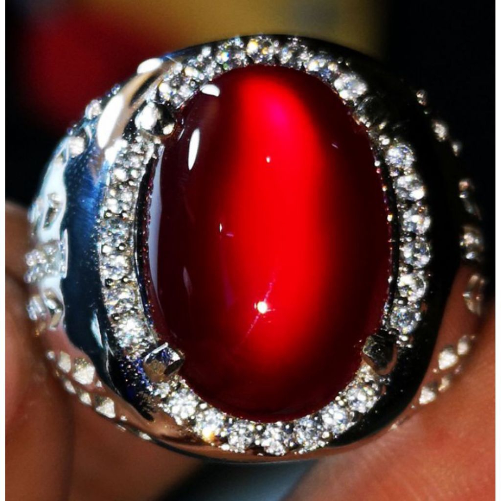 Natural Akik Red Carnelian Raflesia Fenomena Cat's Eye
