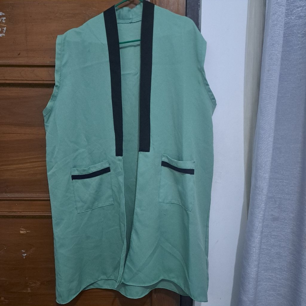 Preloved outer panjang elbina warna greenmint black | outer | rompi @stuffbyqaz