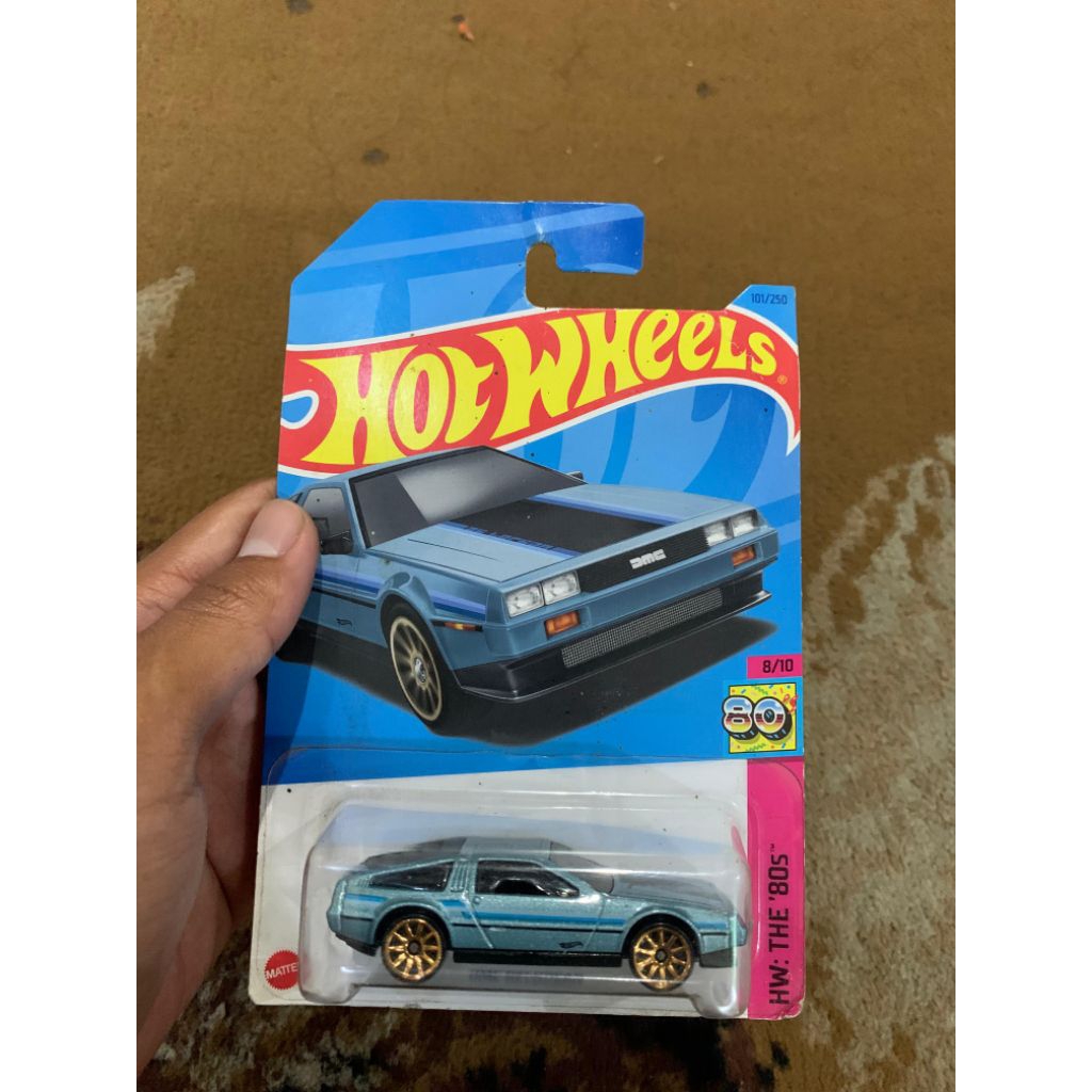 HOT WHEELS DMC DELOREAN