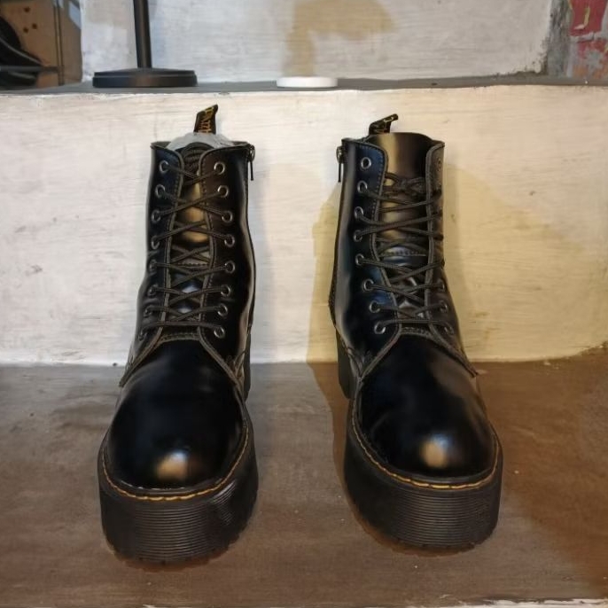 Dr. martens jadon