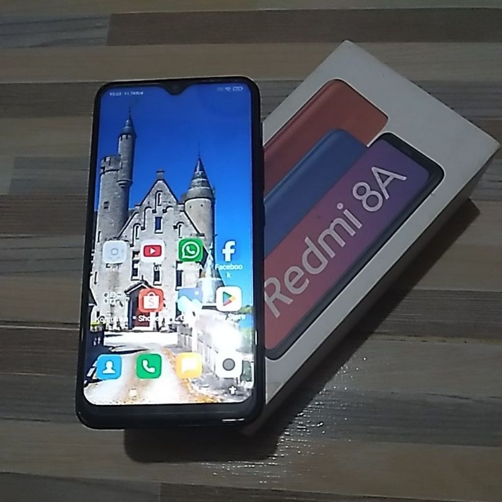 HP REDMI 8A RAM 2/32 GB NORMAL (KET. BACA DISKRIPSI).