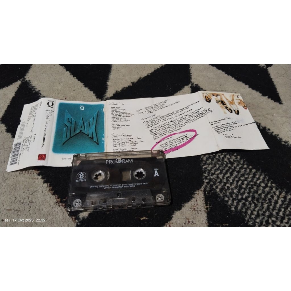 kaset pita slank / suit suit he.. he gadis sexy