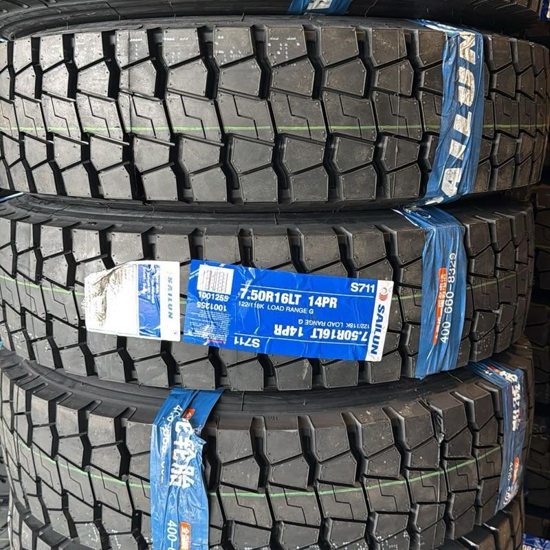 Ban truk Sailun 750 R16 Sailun S711 ukuran 750R16 Kawat Radial Set berikut Ban Dalam dan Flap Ban Tr