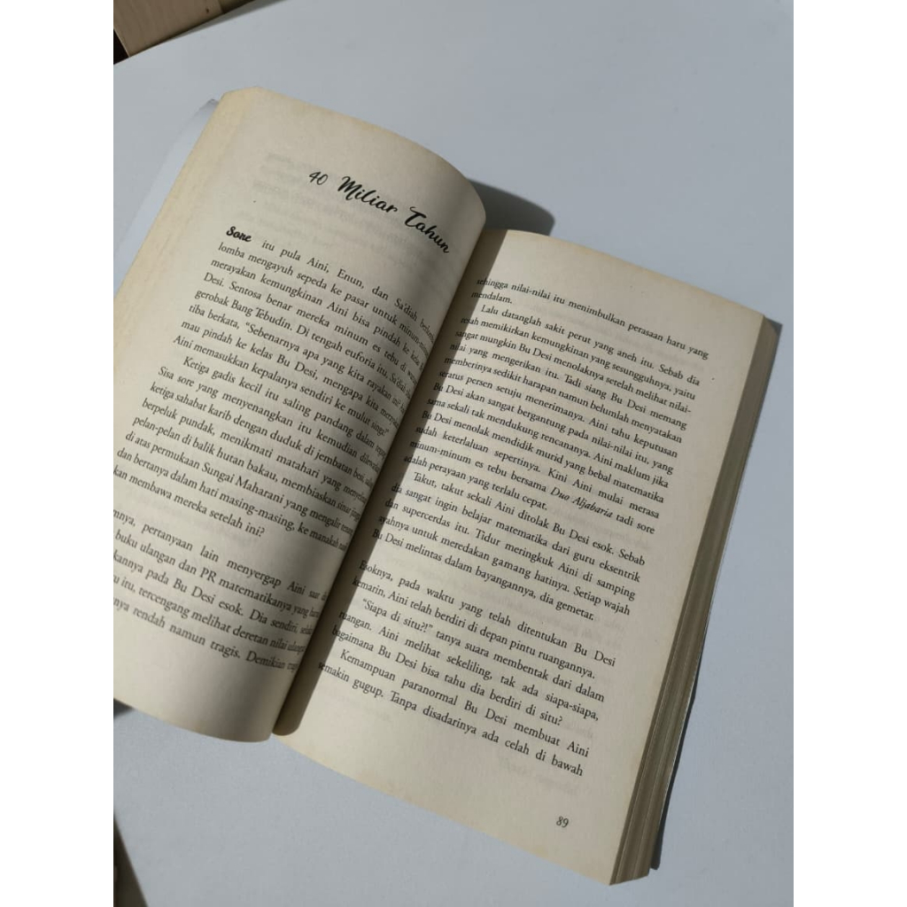 [PRELOVED] Guru Aini - Andrea Hirata