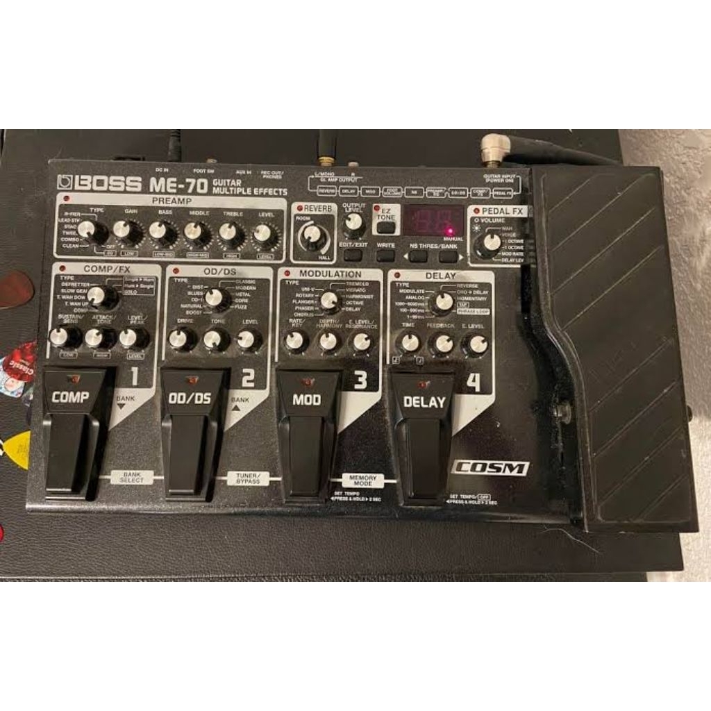 efek gitar boss me roland me70