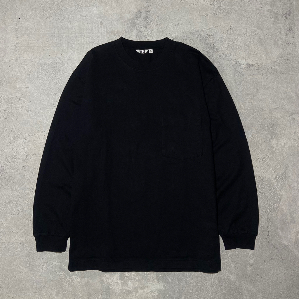 LONGSLEVE UNIQLO U POCKET HITAM XL