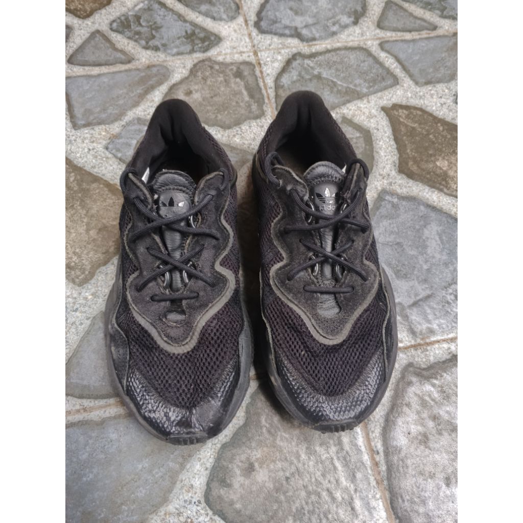 preloved adidas ozweego fullblack size 40 original