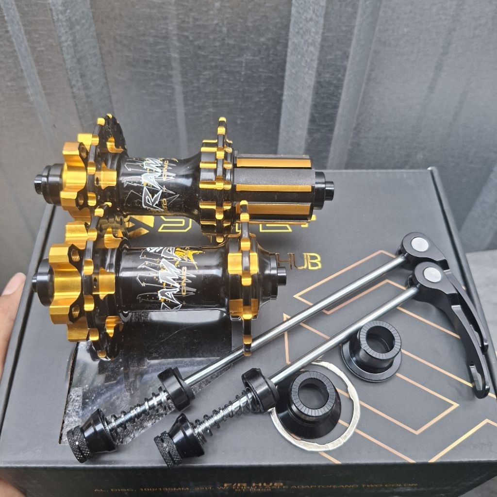 Hub Freehub SYTE ST-D455 Rampage Disc QR 32H OLD 100 X 135 MM Sealed Bearing plus Adaptor TA 12x142 