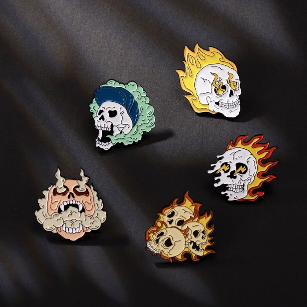 Pin Enamel Skull Fire Tengkorak Tas Pin Tas Pin Lucu Bros Tas Pin Aesthethic