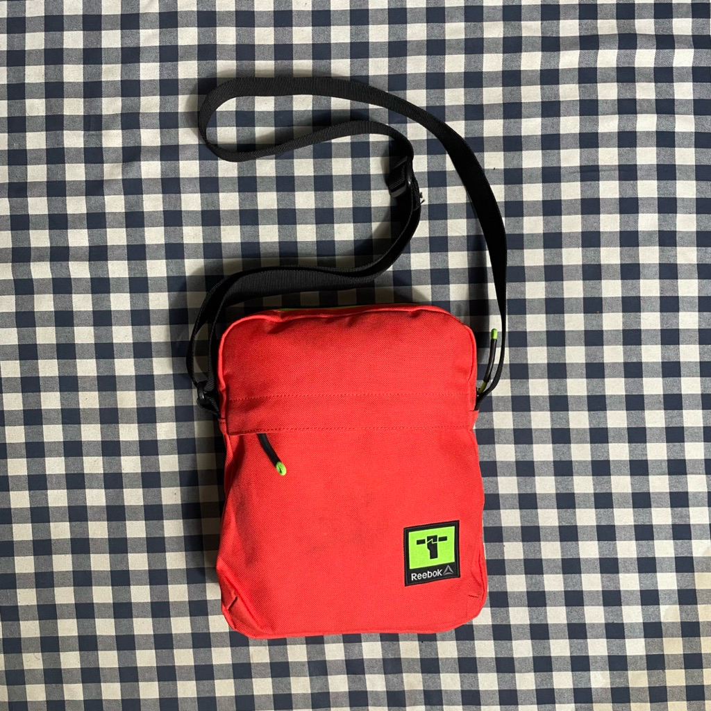 Sling bag / Tas slempang REEBOK original warna merah