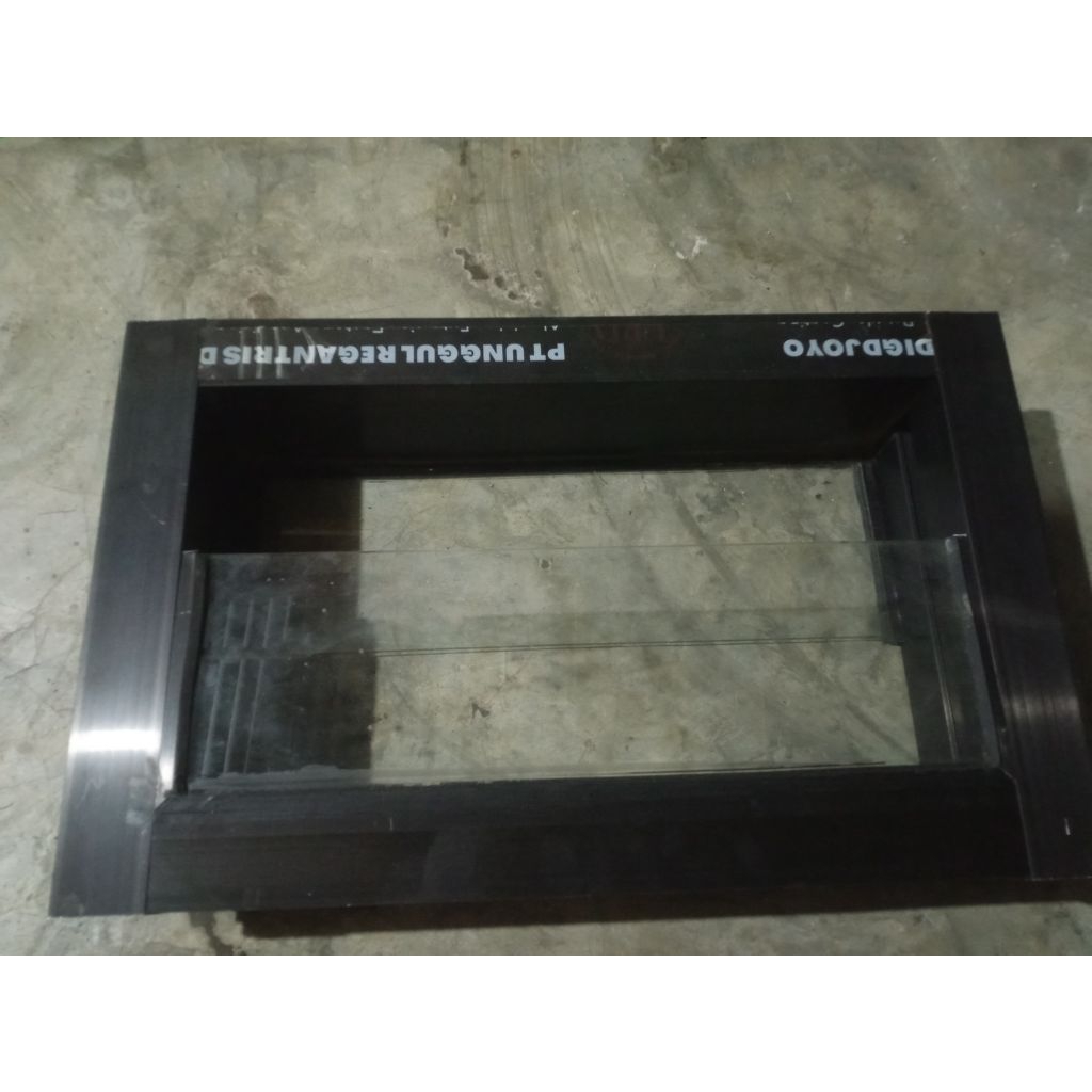 bovenlis alumunium kaca salip