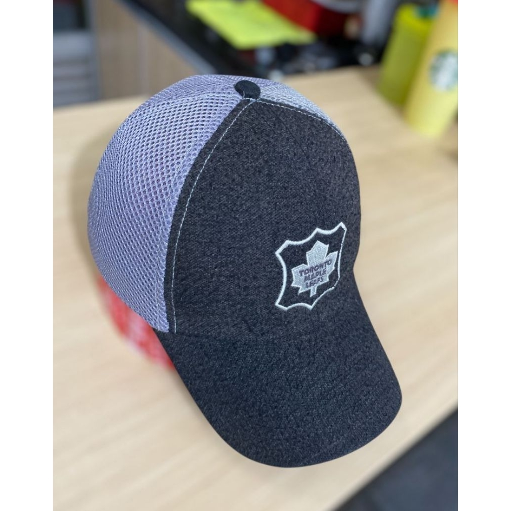 Topi American Needle Toronto Maple Leafs NHL Trucker Cap lawas bekas
