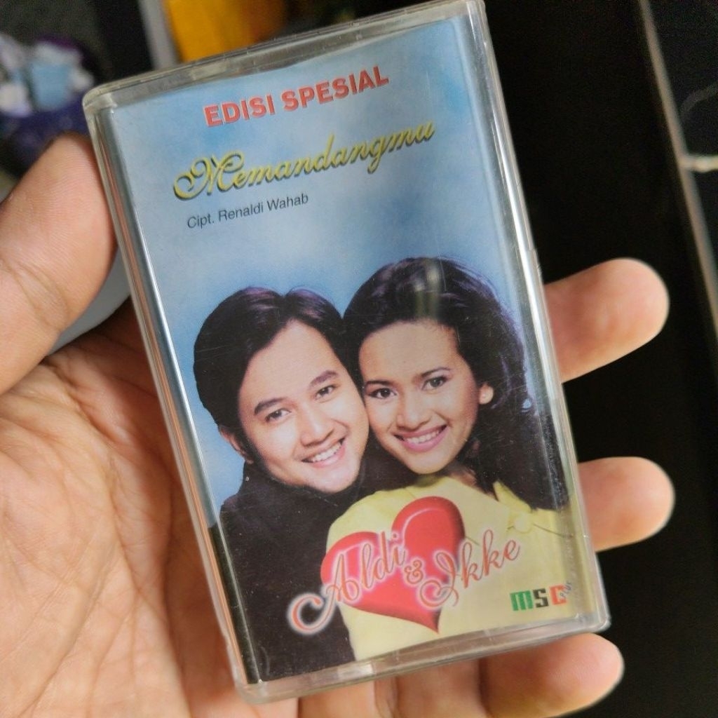 kaset pita ikke nurjanah memandang mu