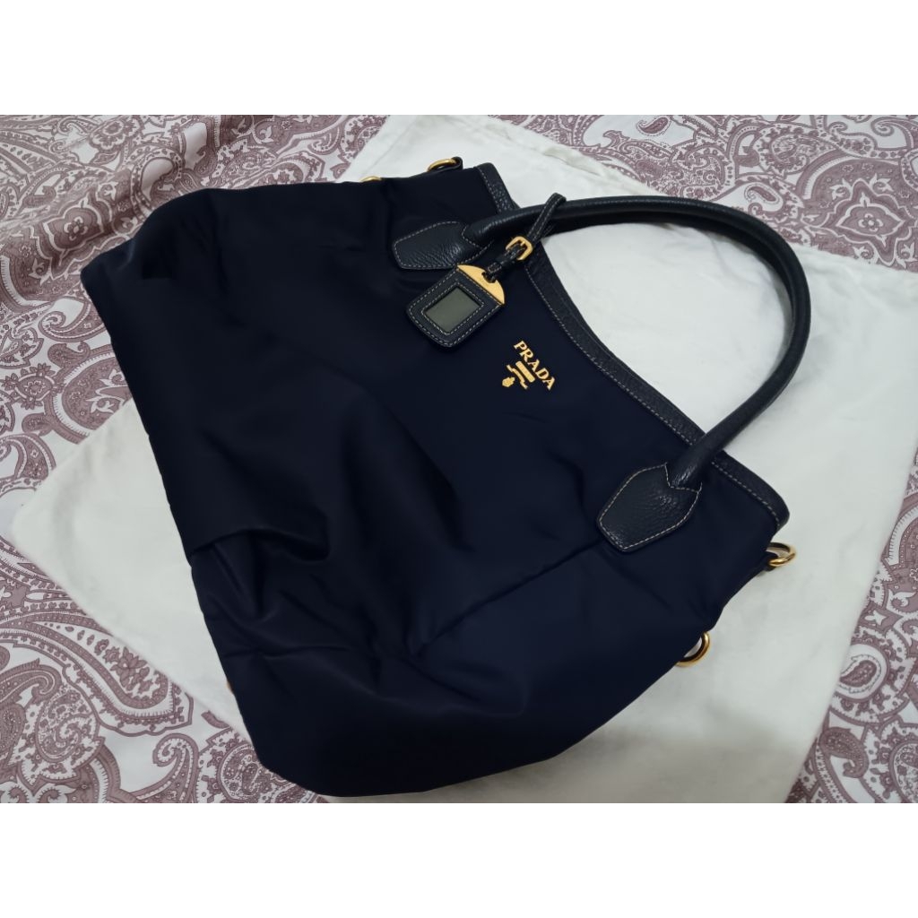 Prada nylon tessuto