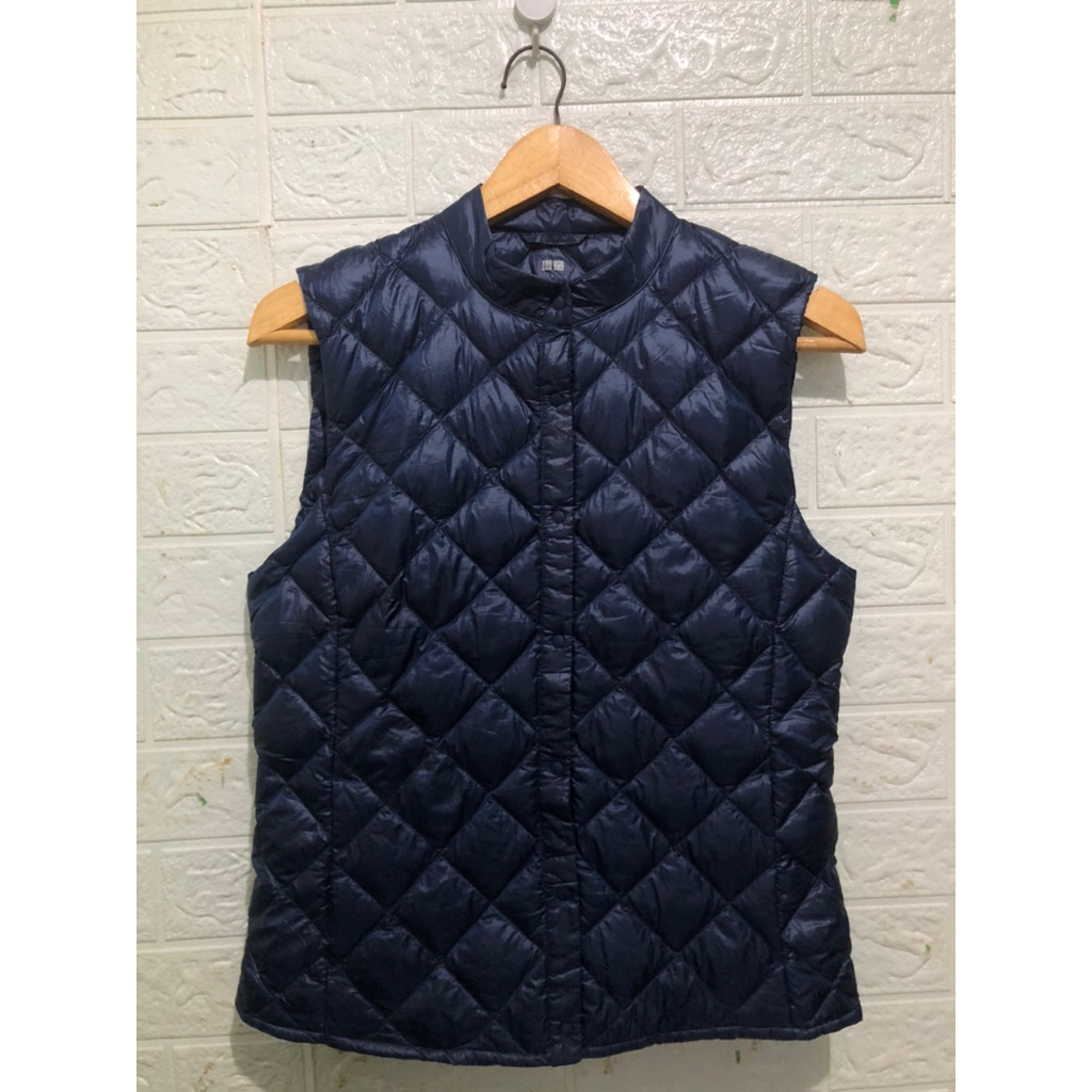 UNIQLO ultralight down vest long neck diamond navy