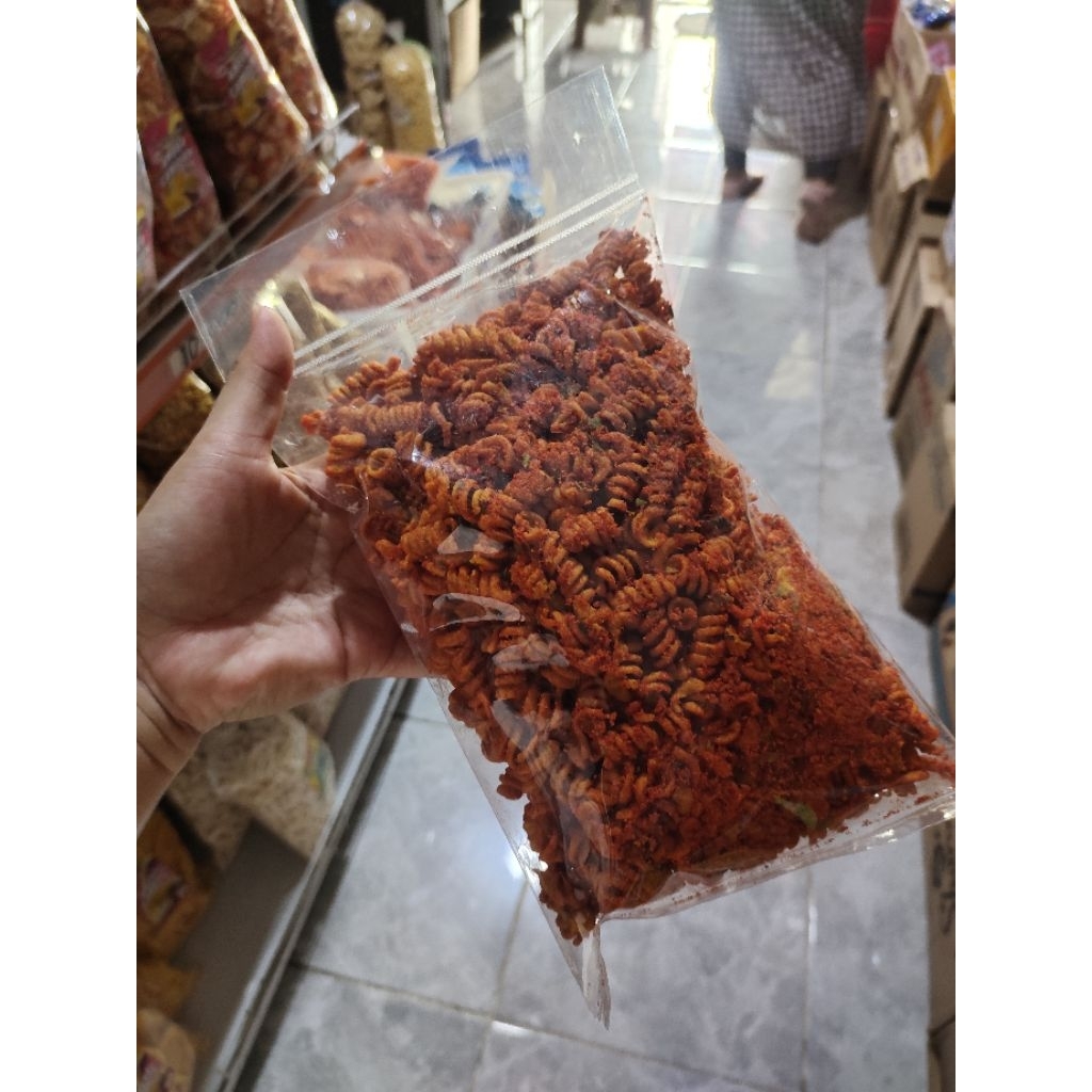 Makaroni Spiral pedas daun jeruk