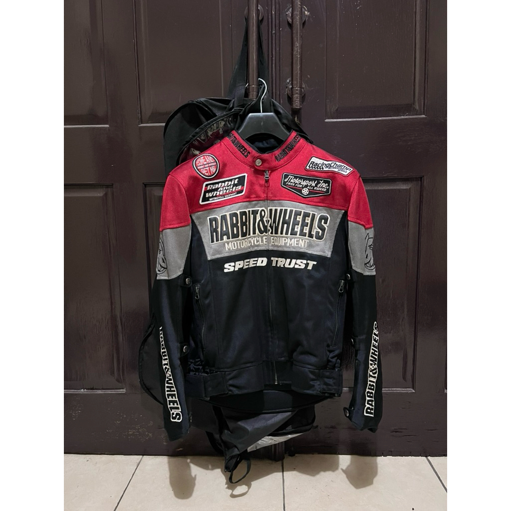 Rabbit and Wheels Combo red