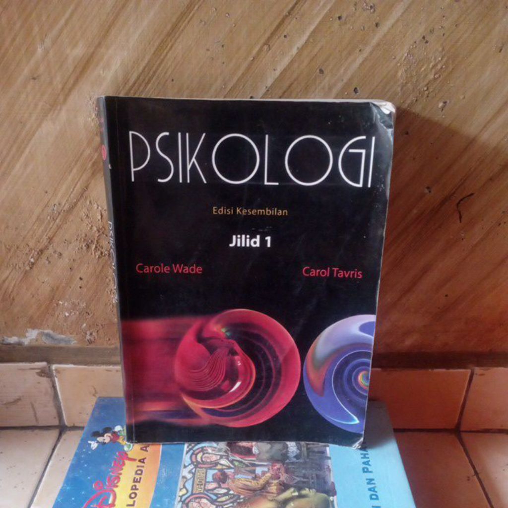 original bekas; PSIKOLOGI jilid 1 edisi 9 oleh Carole Wade - Carol Tavris Erlangga
