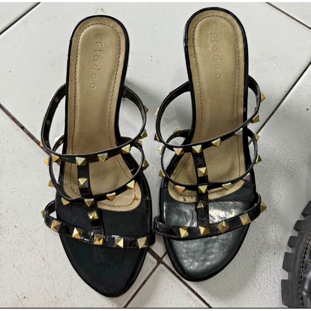 sendal wanita preloved