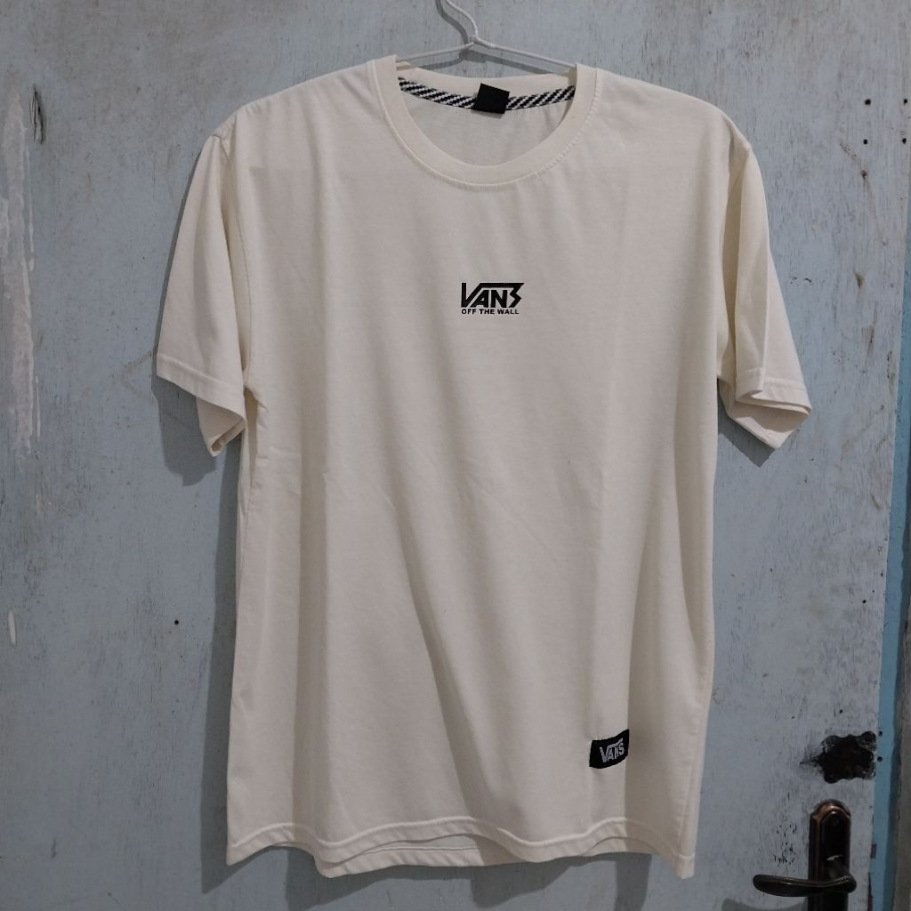 Kaos Oblong Pria Preloved